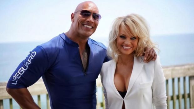 preview image for Nun doch: Pamela Anderson kehrt zu Baywatch zurück