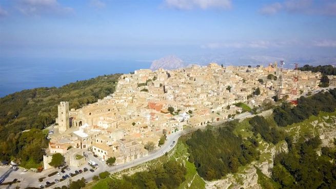 go to Urlaub wie im Märchen: Erice, Italien