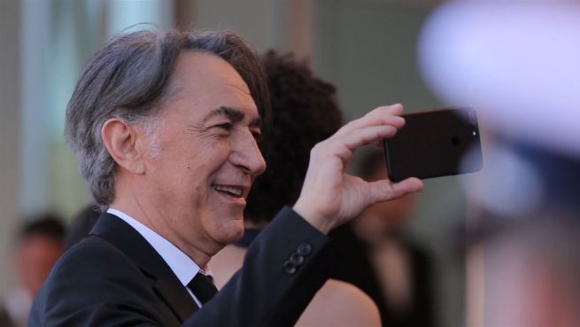 go to Selfie-Verbot: Keine Selbstinszenierung in Cannes