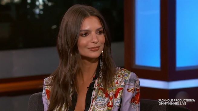 go to Emily Ratajkowski: Lebt auf einer Müllkippe